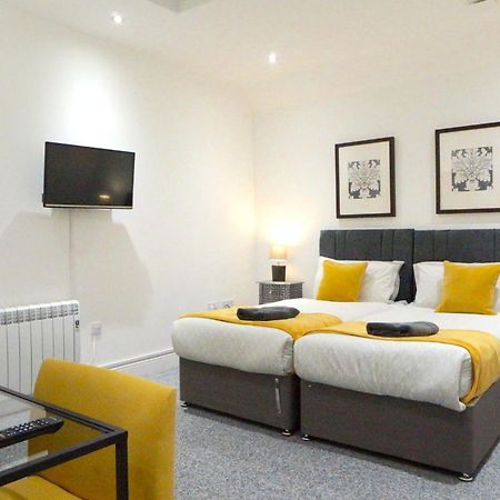 Premium Apartments Thatcham Broadway Room photo